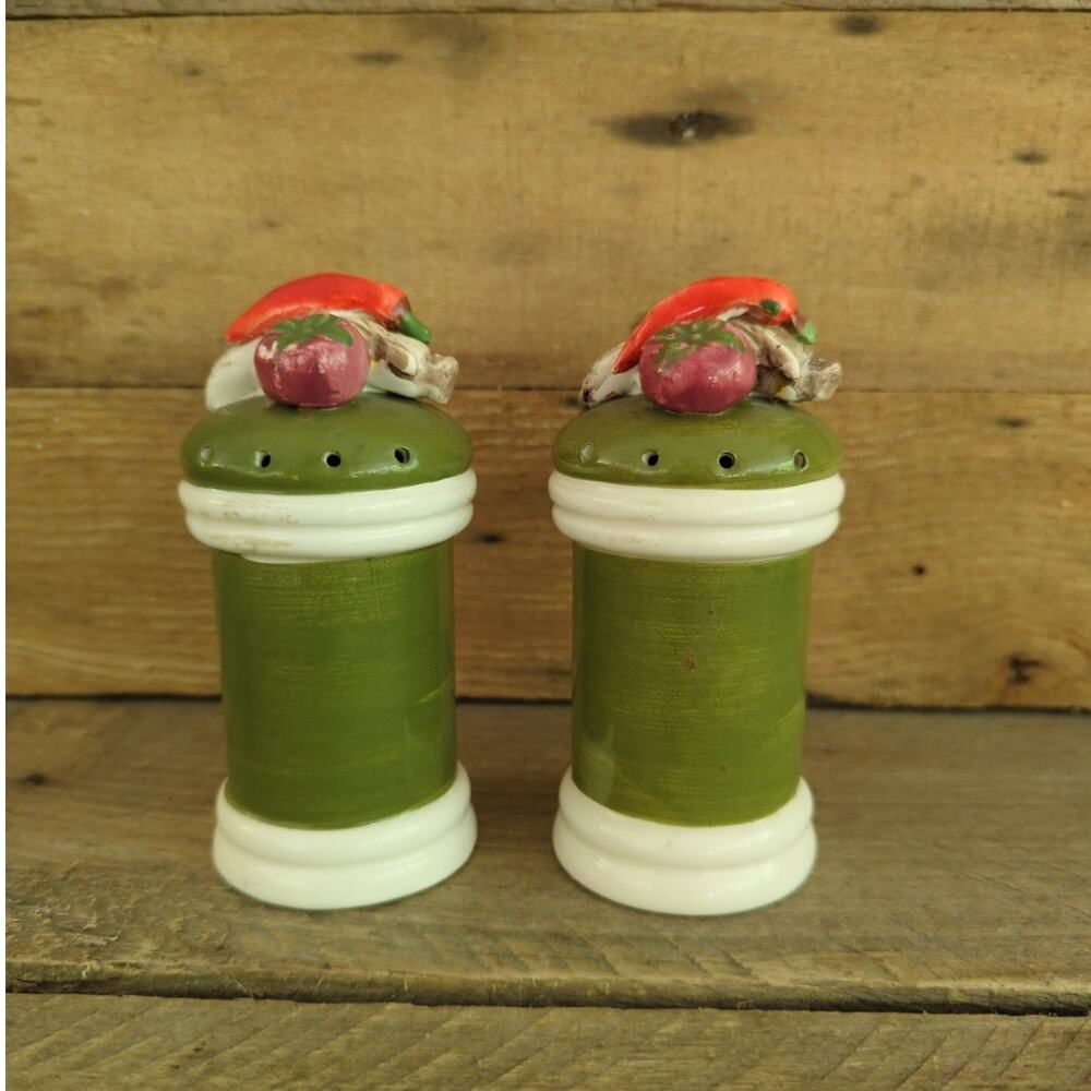 Vintage Garden Harvest by Arnart Salt and Pepper Shakers Made in Japan